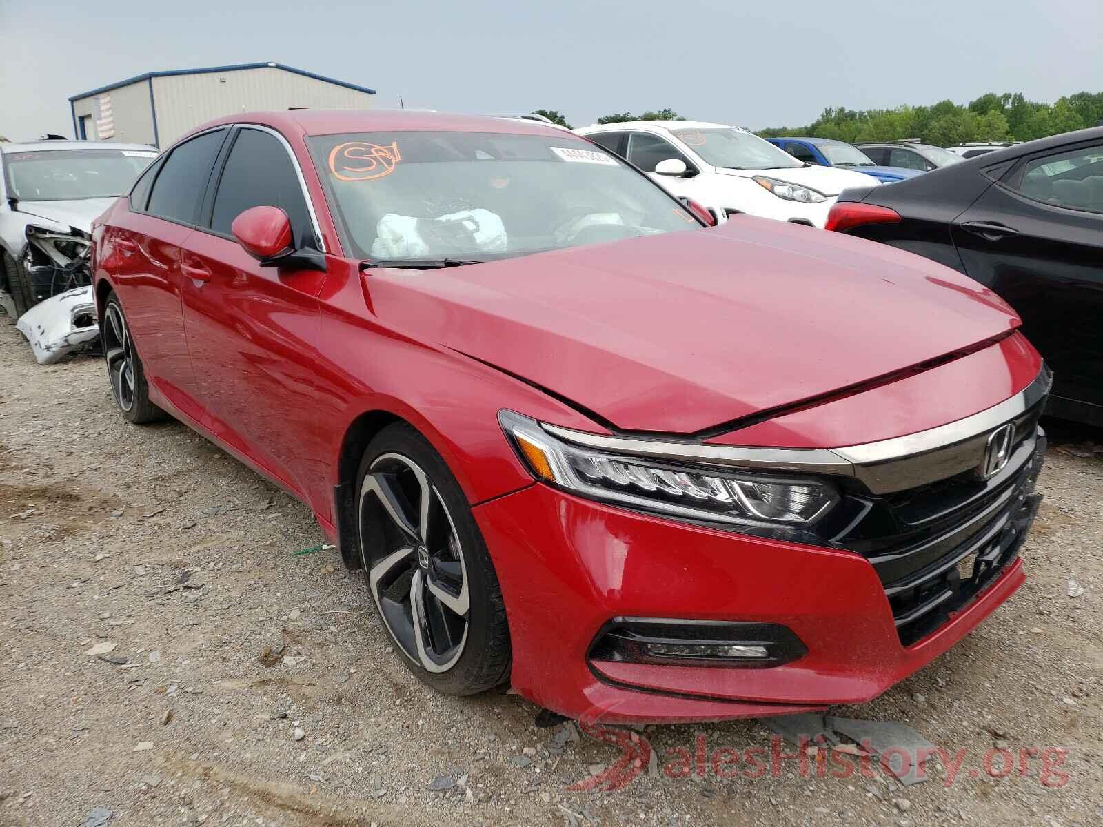 1HGCV1F33JA182313 2018 HONDA ACCORD