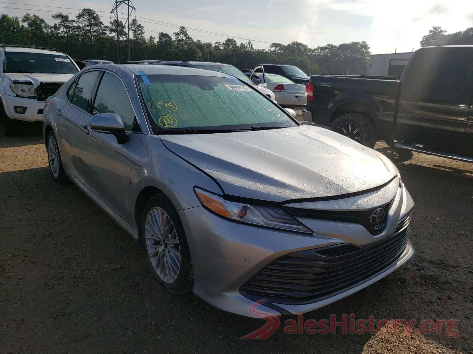 4T1B11HK9JU509981 2018 TOYOTA CAMRY