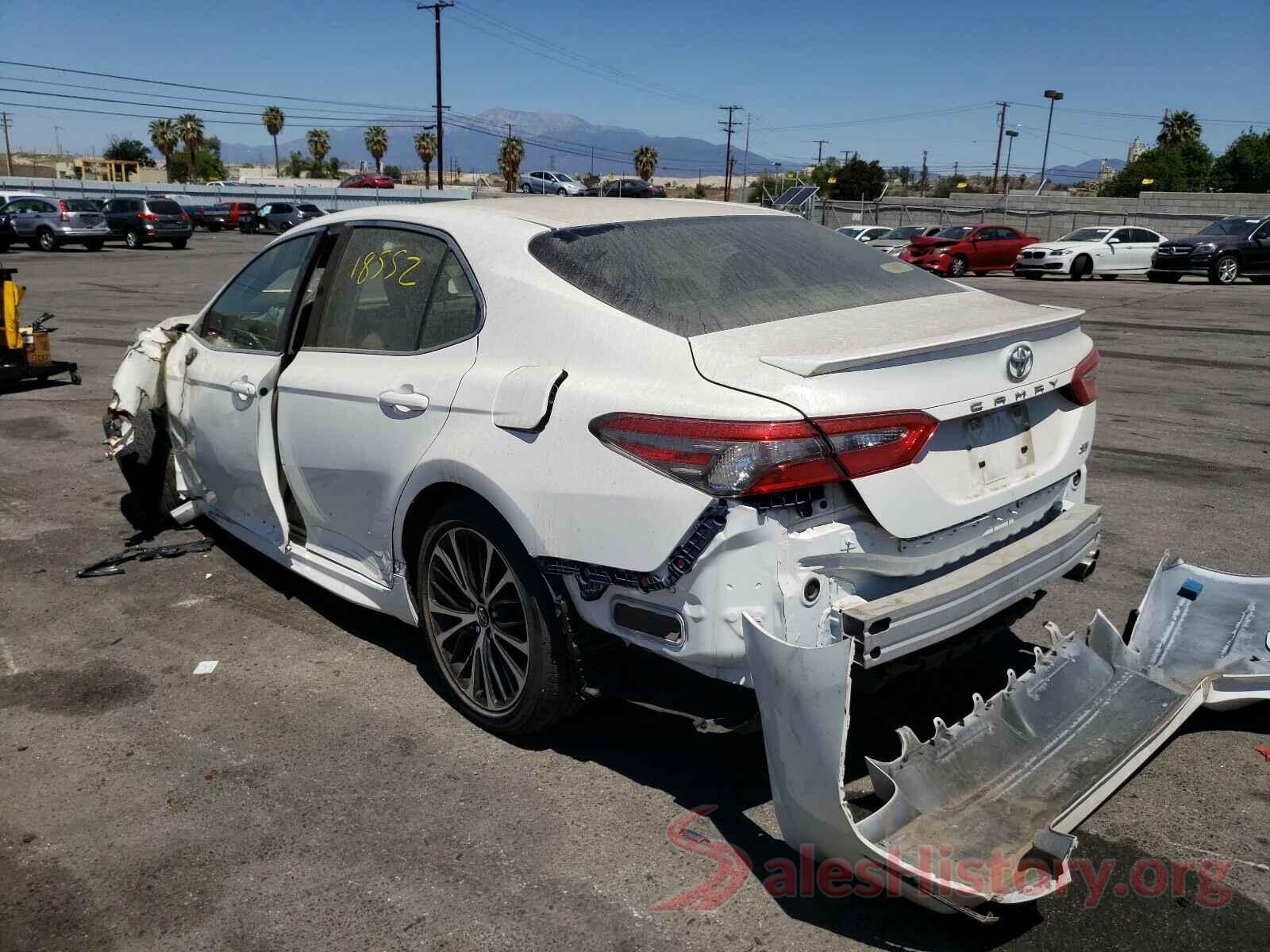 JTNB11HK2J3001759 2018 TOYOTA CAMRY