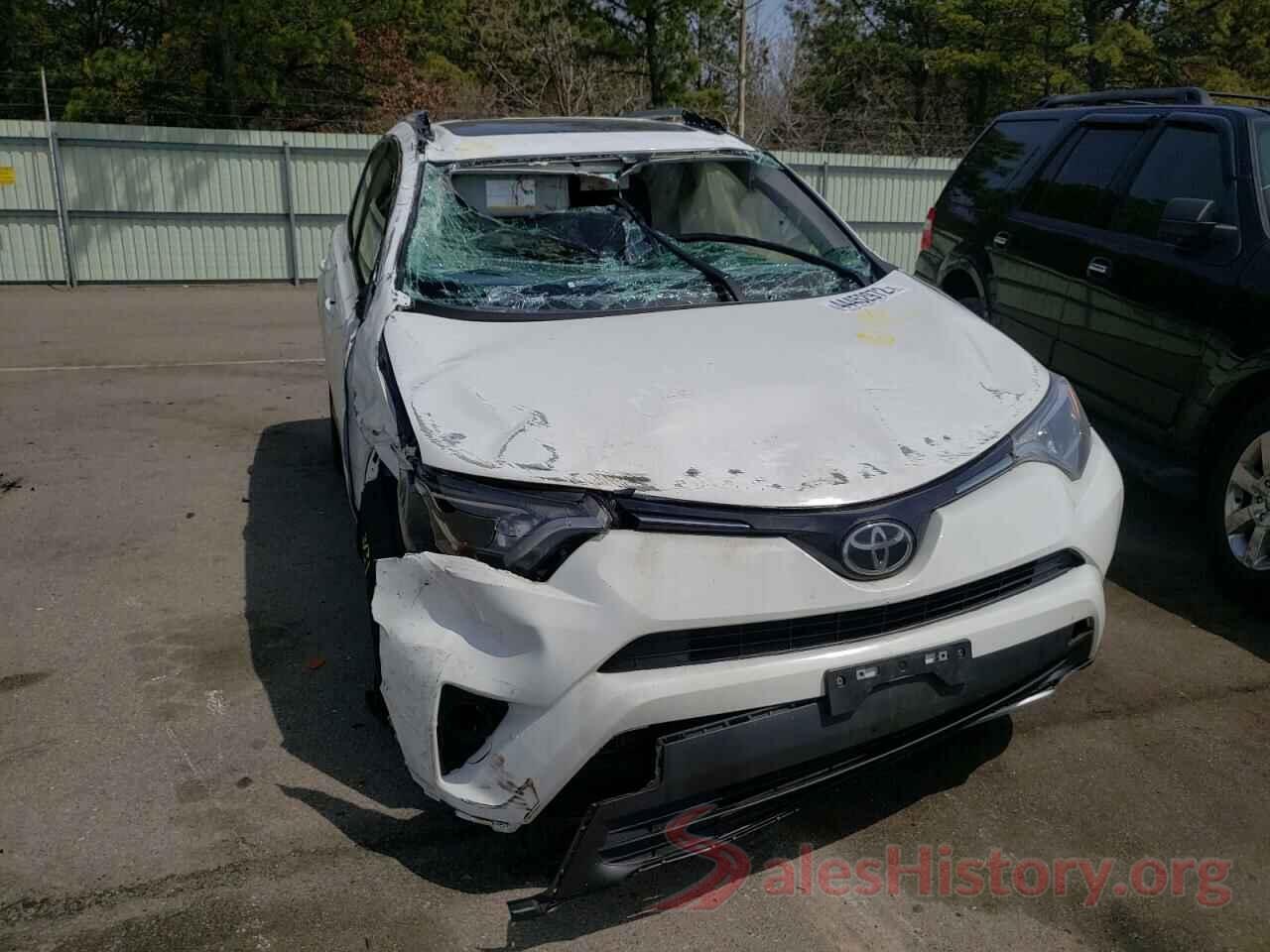 JTMRFREV1JJ250731 2018 TOYOTA RAV4