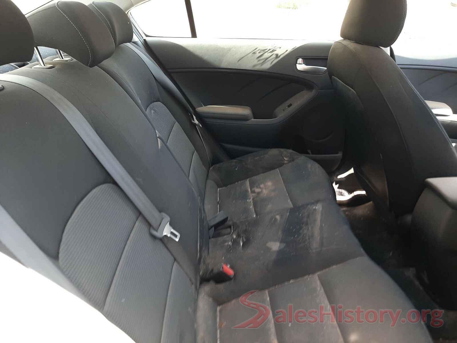 3KPFK4A75JE189079 2018 KIA FORTE