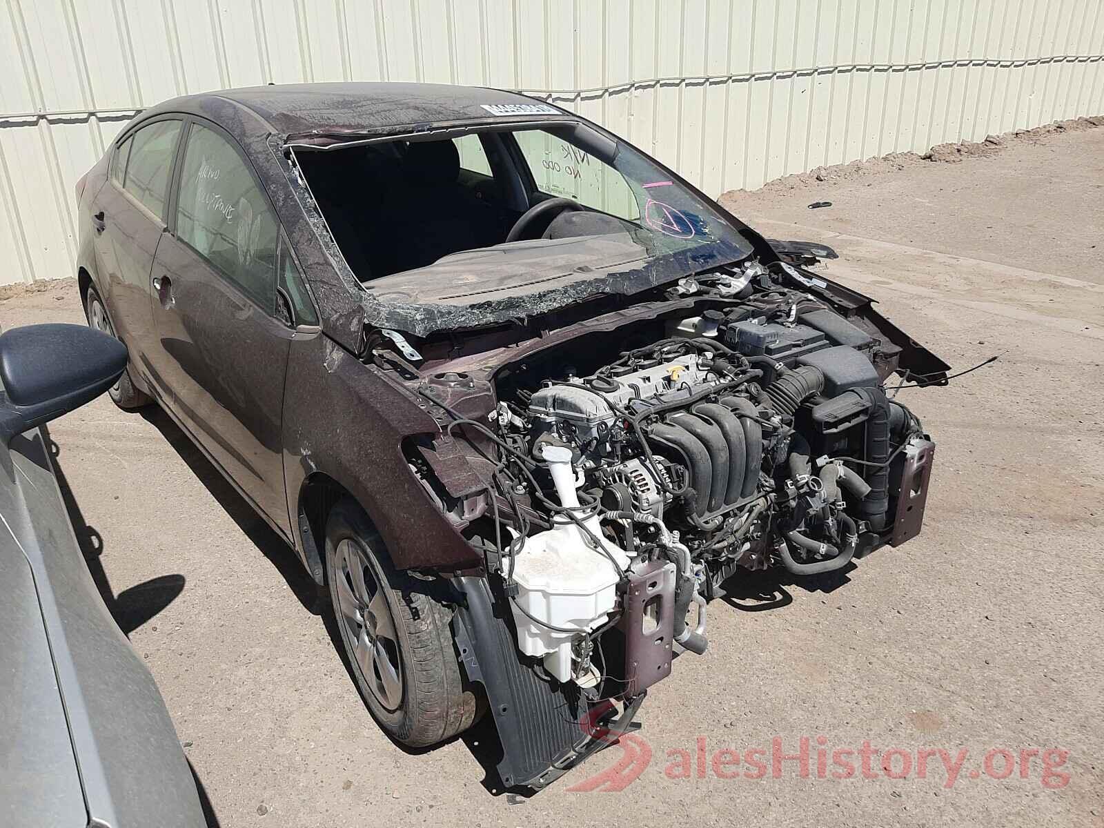 3KPFK4A75JE189079 2018 KIA FORTE