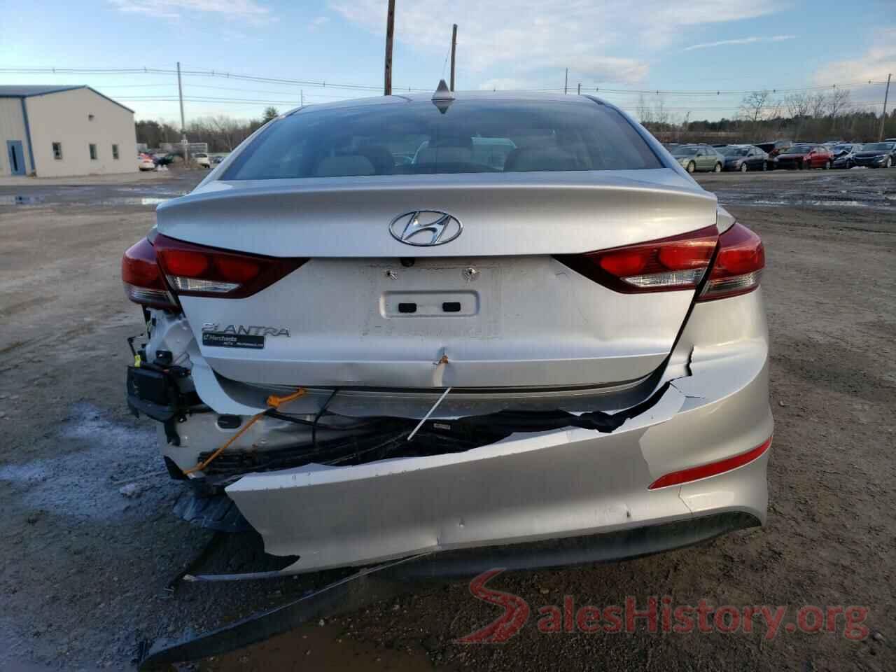 5NPD84LFXJH389445 2018 HYUNDAI ELANTRA