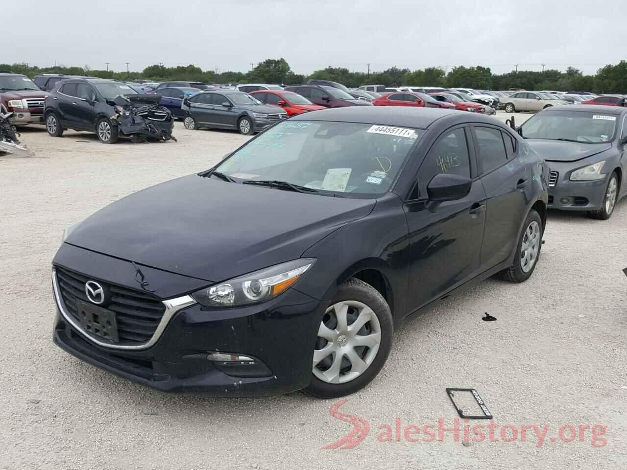 3MZBN1U7XJM176640 2018 MAZDA 3