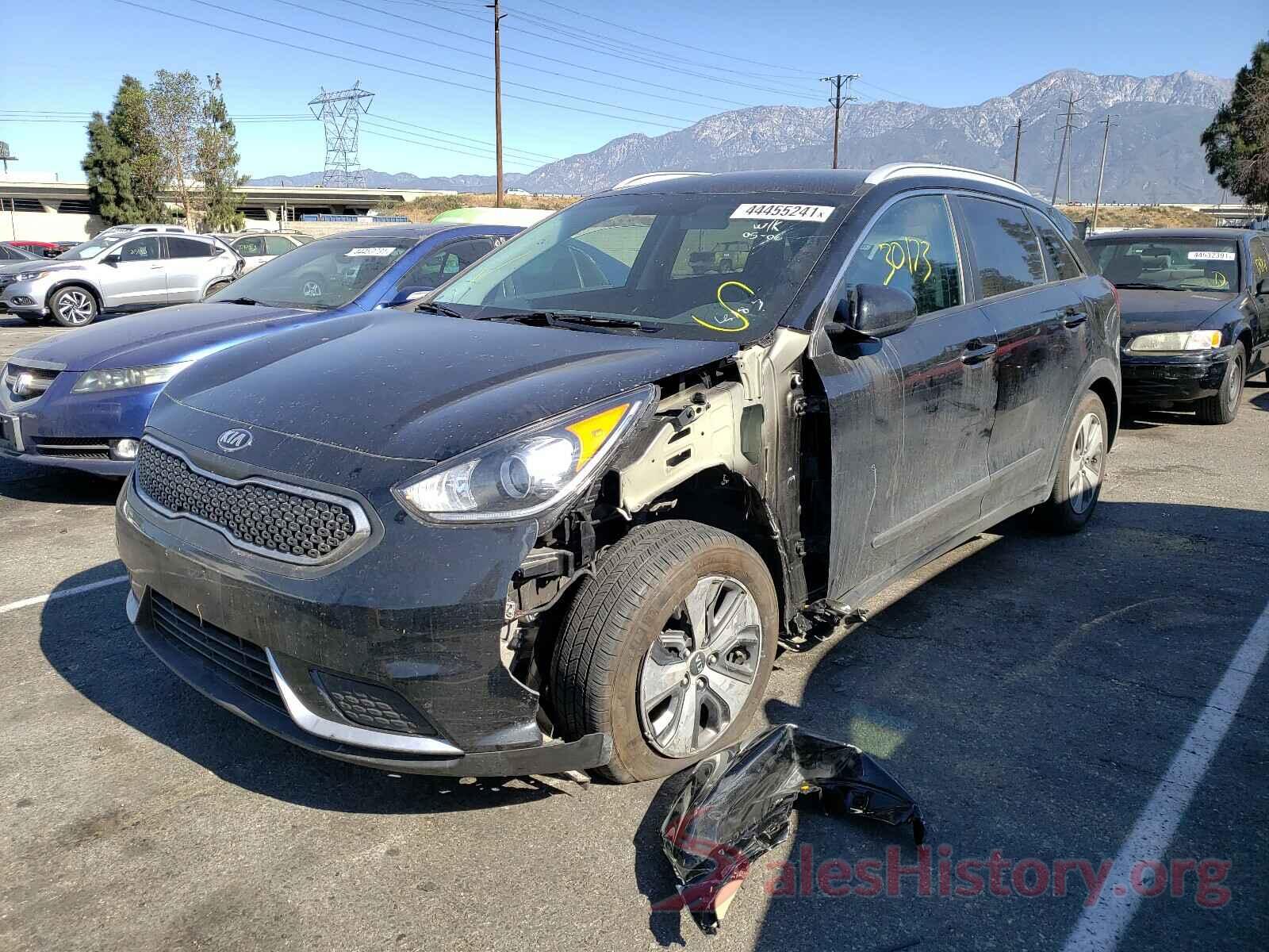 KNDCB3LC5K5306485 2019 KIA NIRO