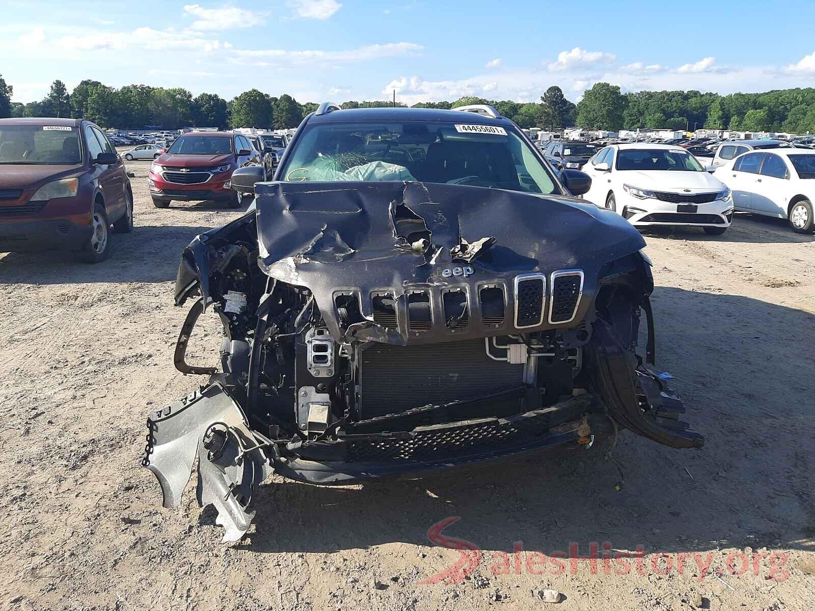 1C4PJMLB2KD182120 2019 JEEP CHEROKEE