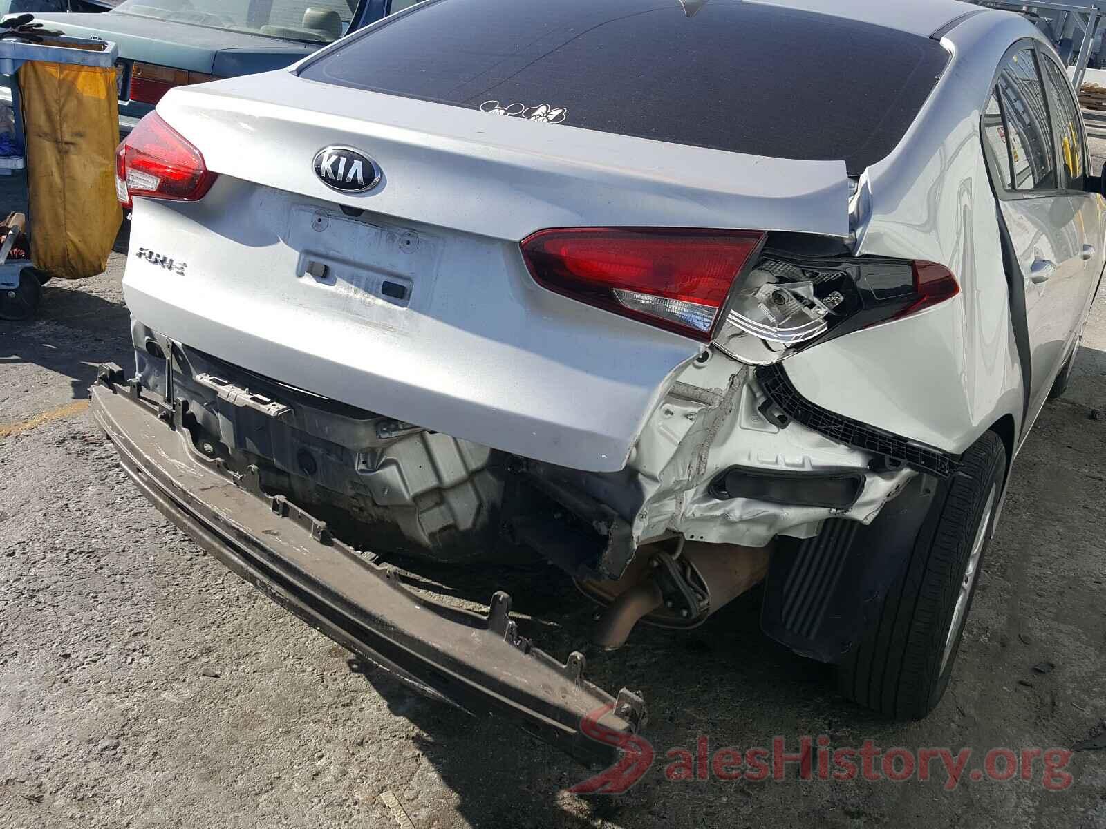 3KPFL4A73JE238650 2018 KIA FORTE