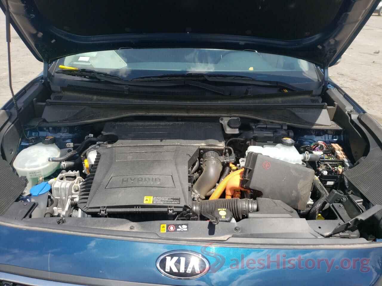 KNDCC3LCXK5330374 2019 KIA NIRO