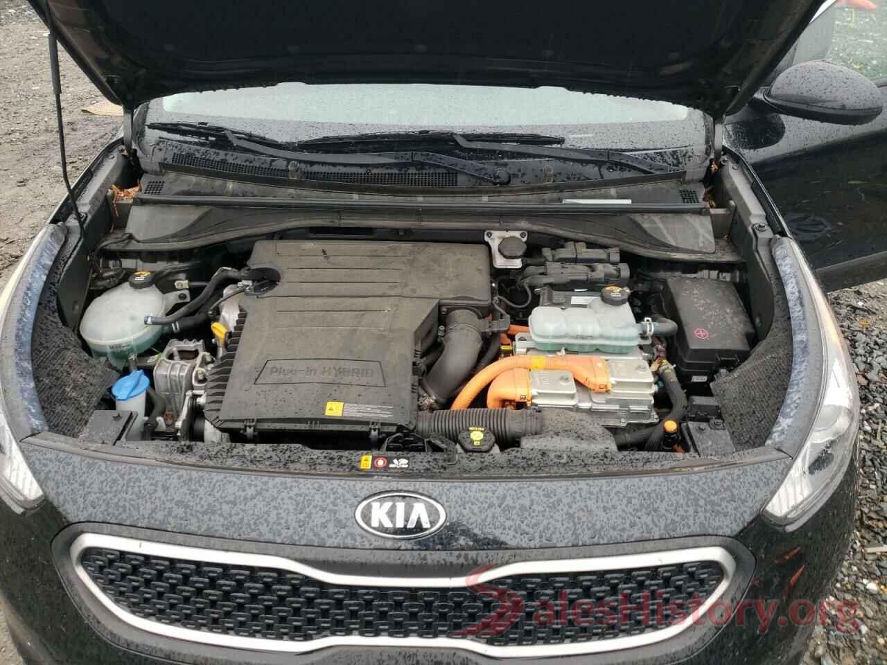 KNDCM3LD1J5140015 2018 KIA NIRO