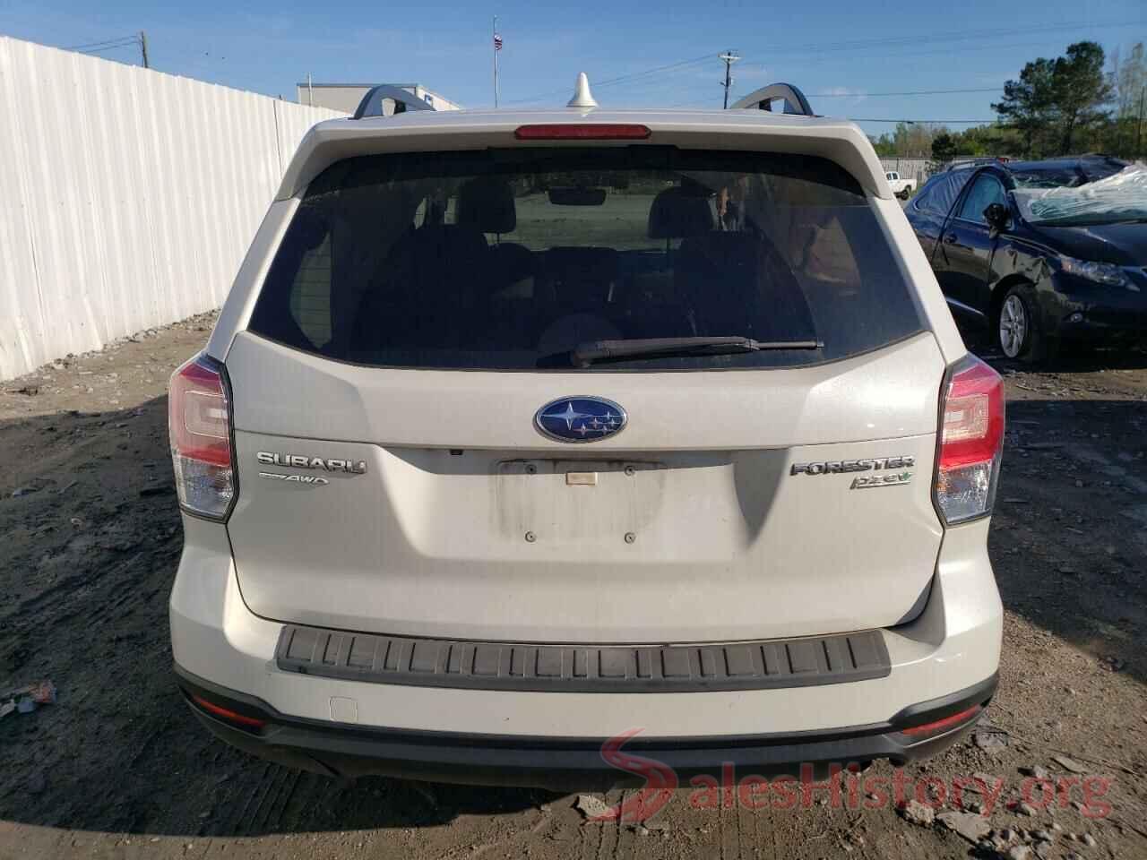 JF2SJAGC8HH532056 2017 SUBARU FORESTER