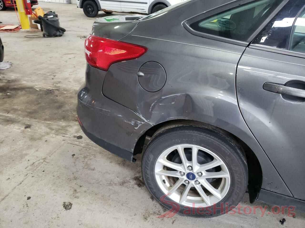 1FADP3F25JL257247 2018 FORD FOCUS