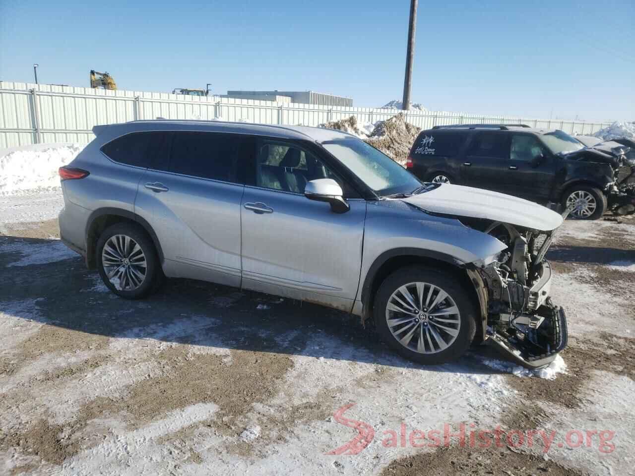 5TDFZRBH1NS177510 2022 TOYOTA HIGHLANDER