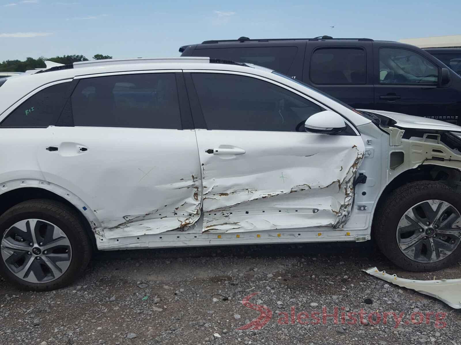 KNDCE3LG6K5022714 2019 KIA NIRO