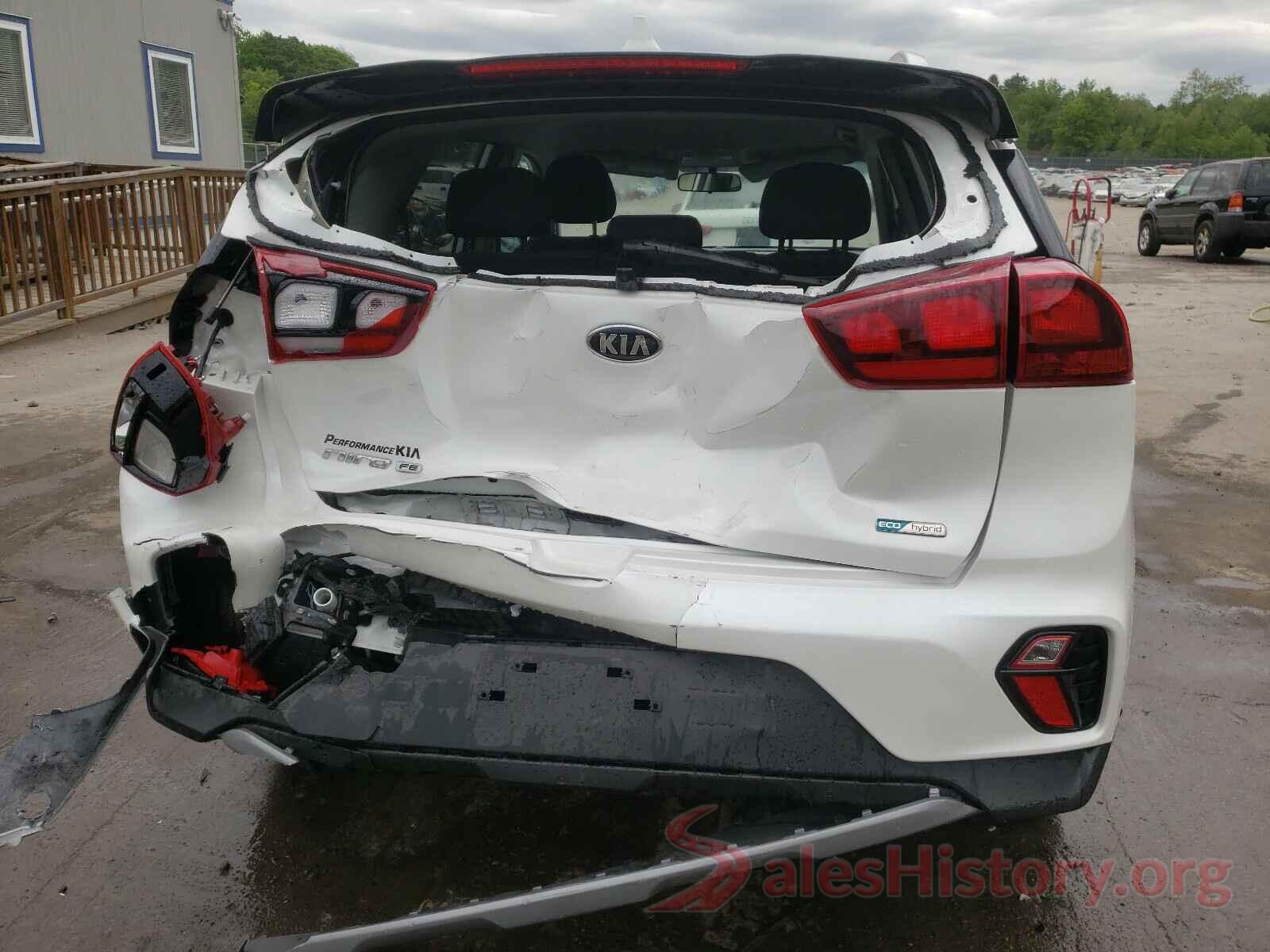 KNDCB3LC2L5427153 2020 KIA NIRO