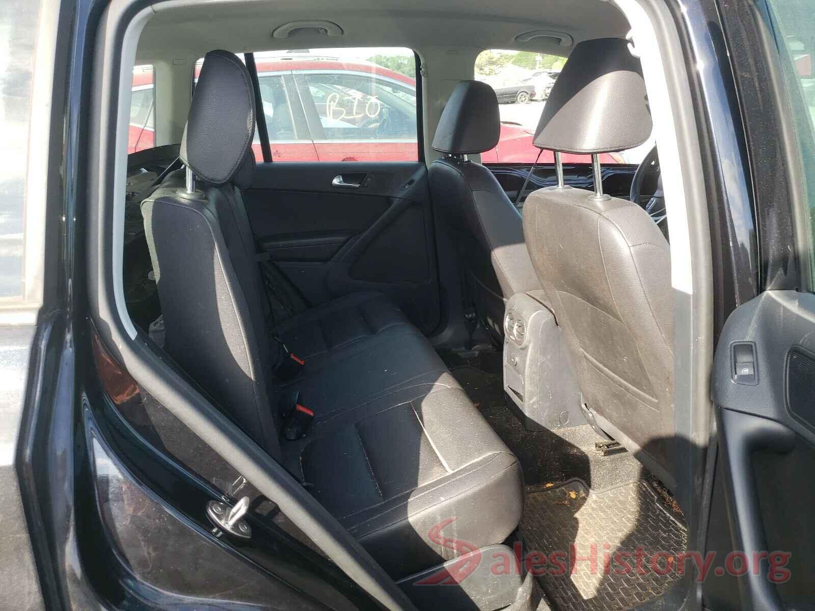 WVGBV7AX3HK012685 2017 VOLKSWAGEN TIGUAN