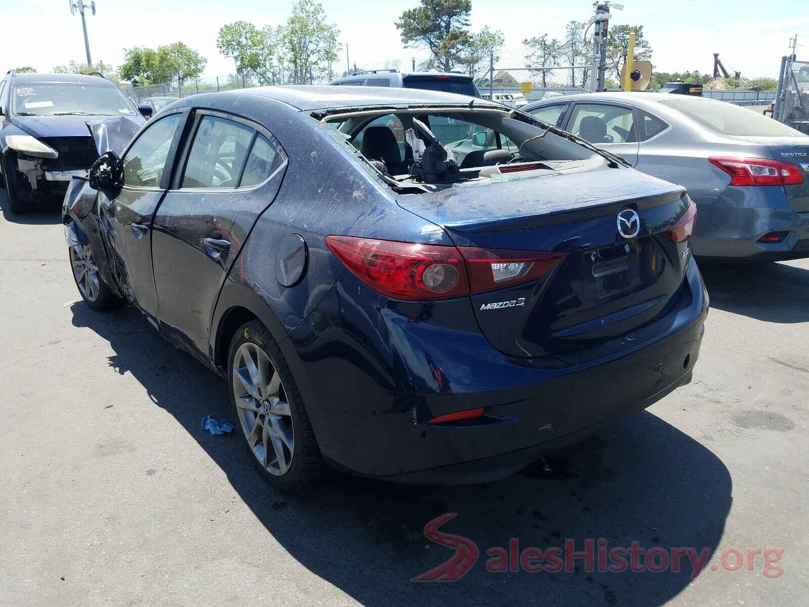 3MZBN1V32JM239192 2018 MAZDA 3