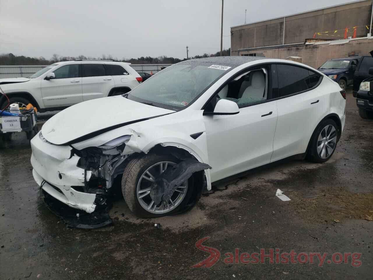 7SAYGDEE7PF645284 2023 TESLA MODEL Y