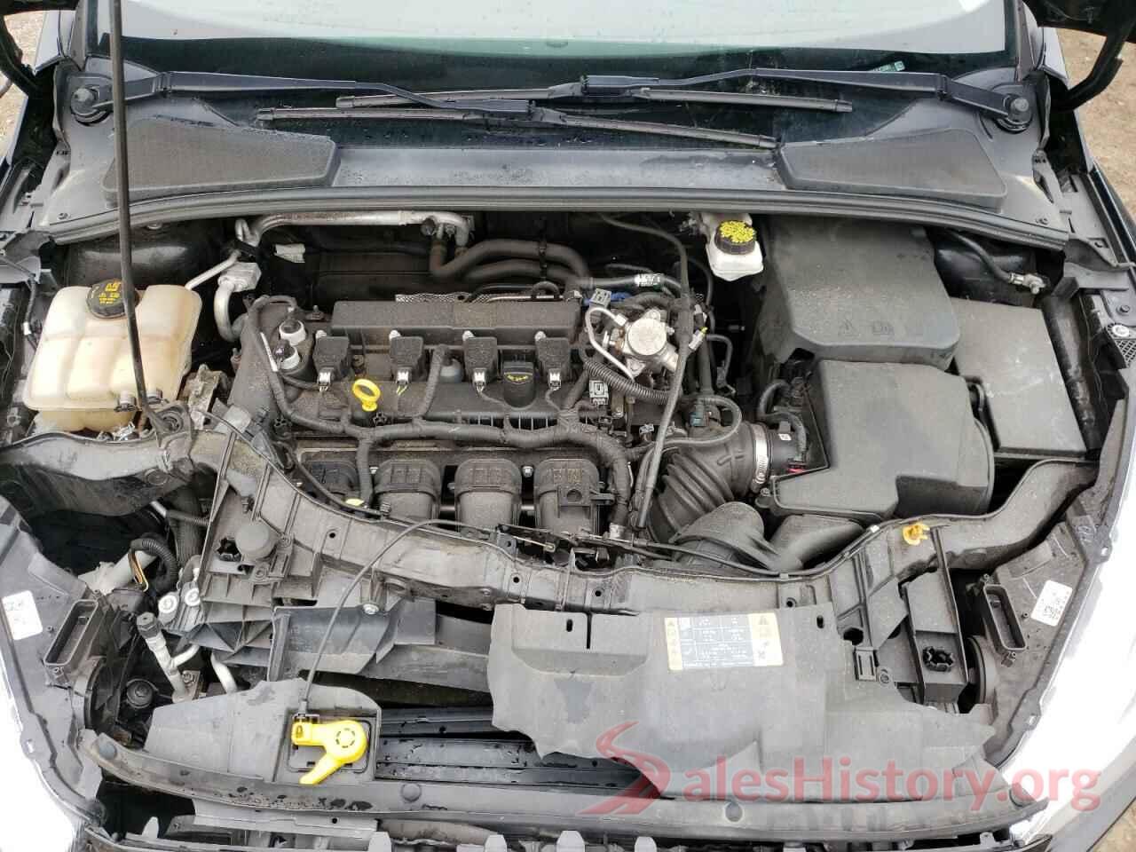 1FADP3F24JL272581 2018 FORD FOCUS