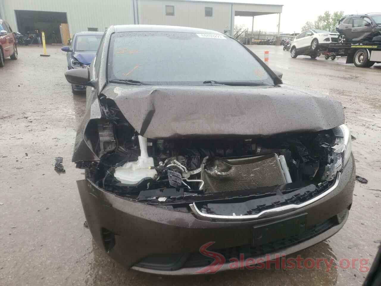 3KPFK4A72JE215850 2018 KIA FORTE