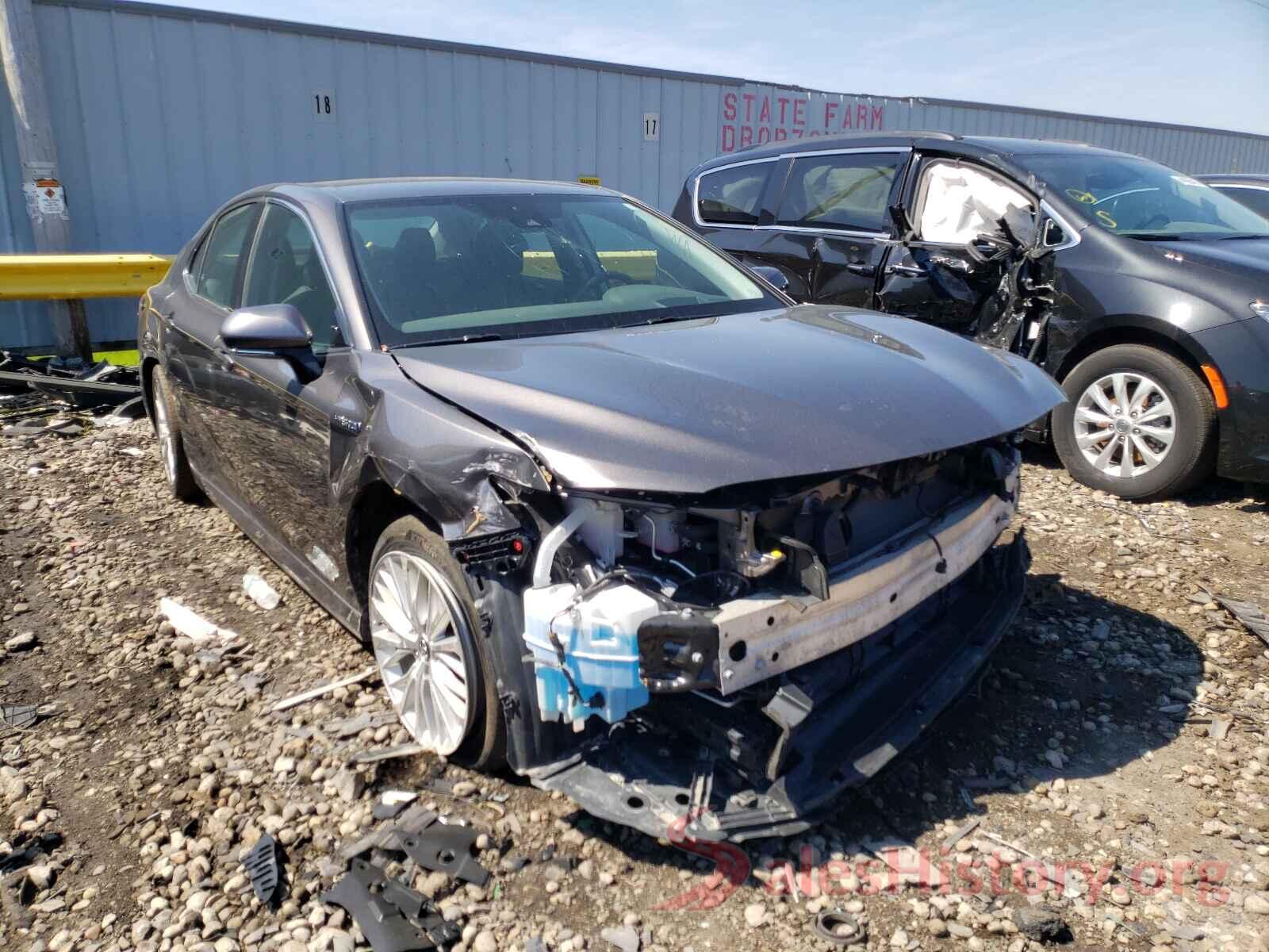 4T1B21HK9KU010404 2019 TOYOTA CAMRY