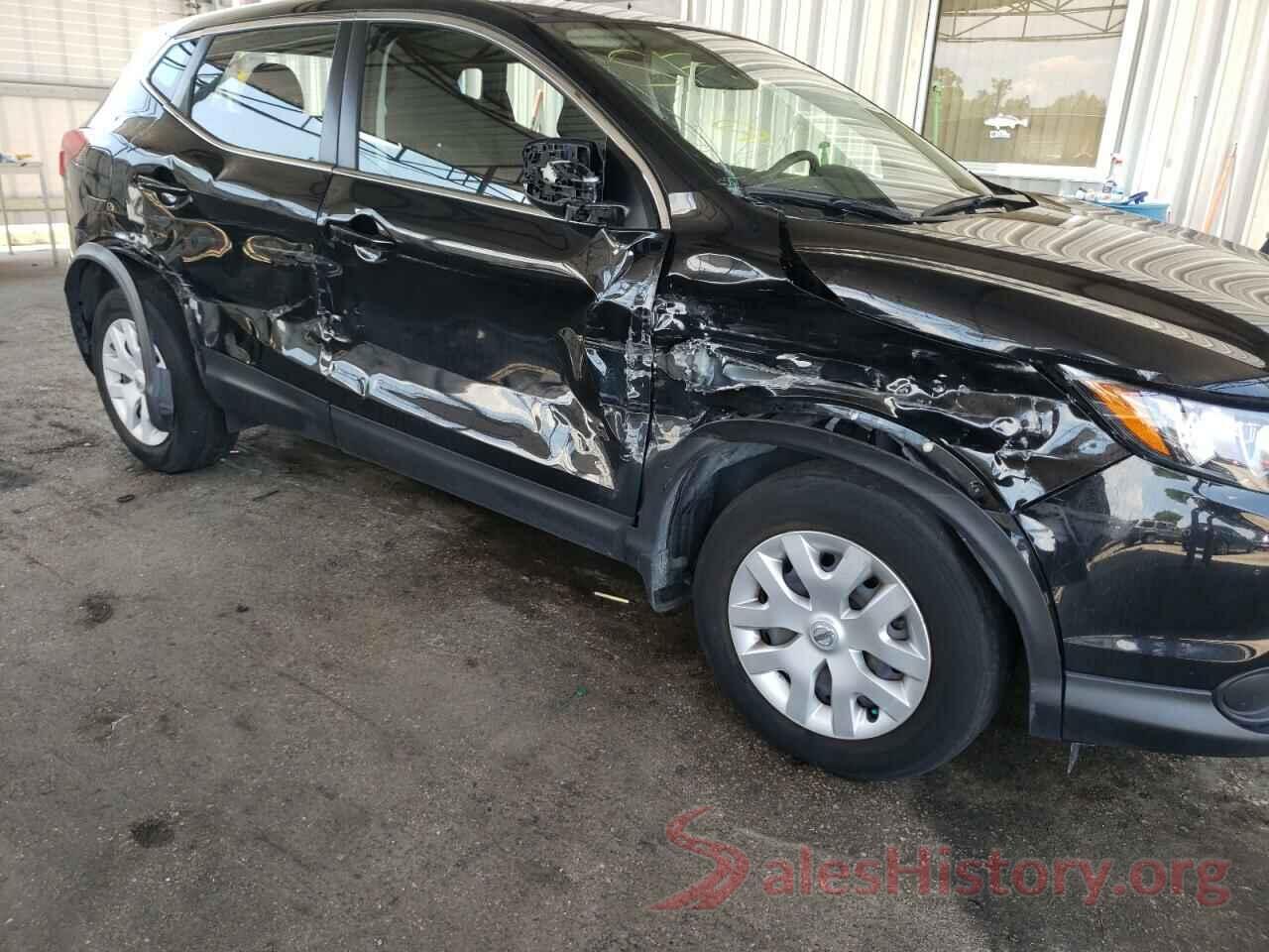 JN1BJ1CP9JW102404 2018 NISSAN ROGUE