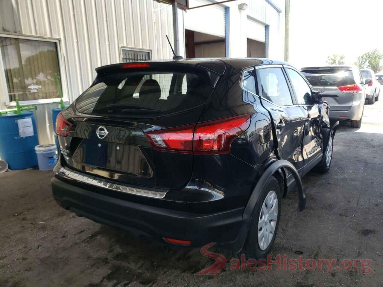 JN1BJ1CP9JW102404 2018 NISSAN ROGUE