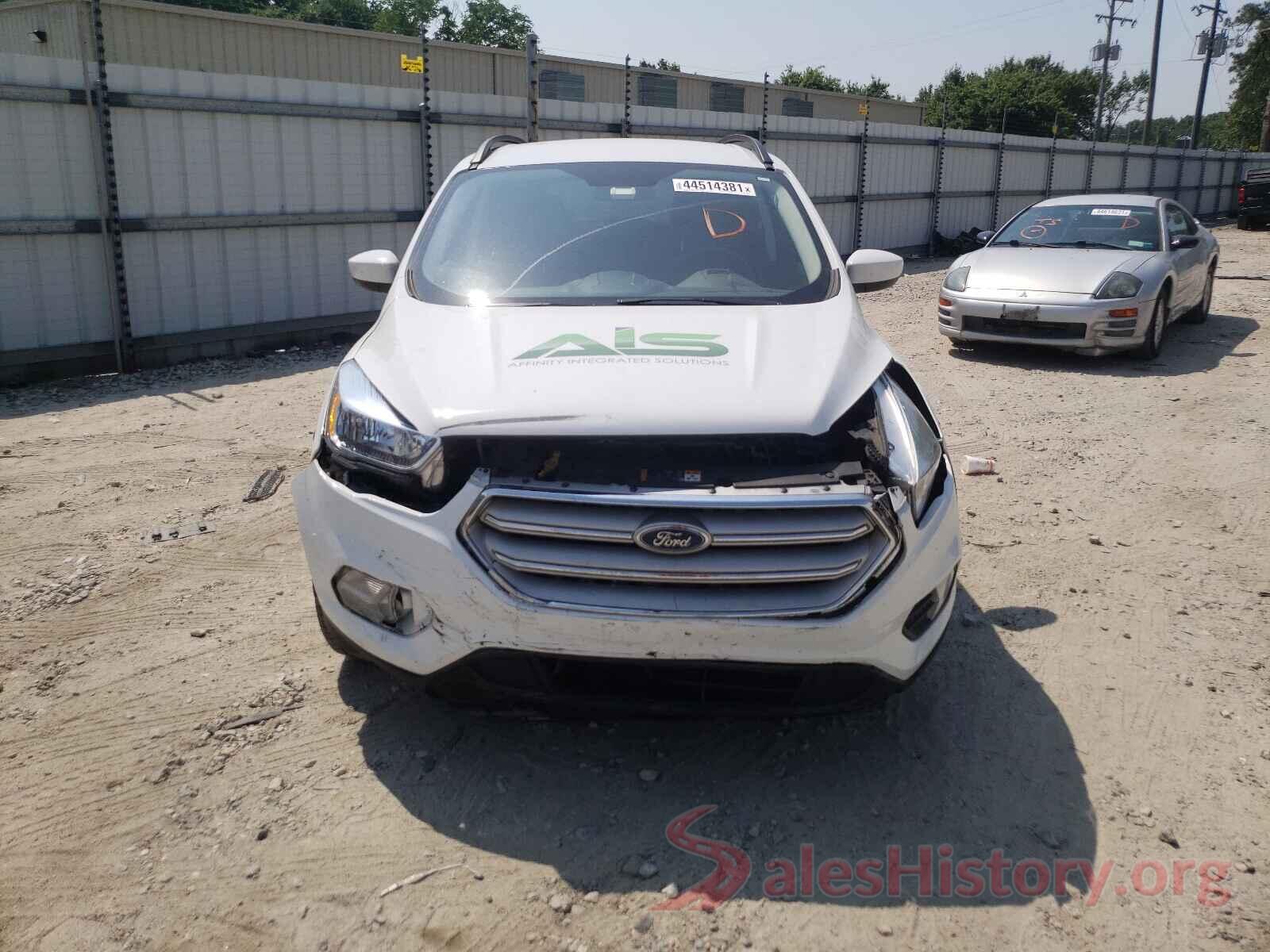 1FMCU0GD0JUC84861 2018 FORD ESCAPE