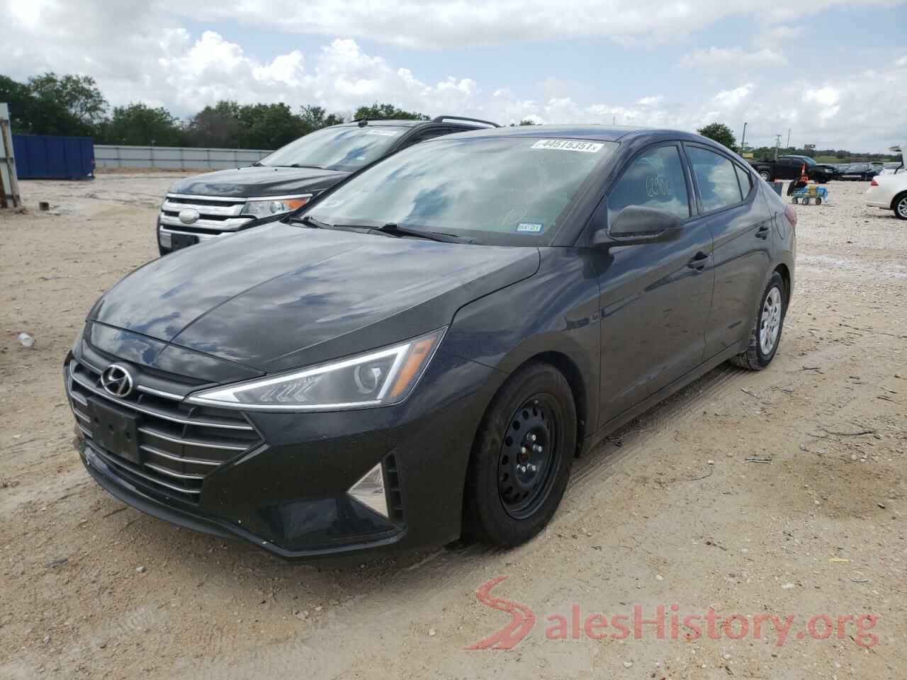 5NPD74LF2KH460223 2019 HYUNDAI ELANTRA