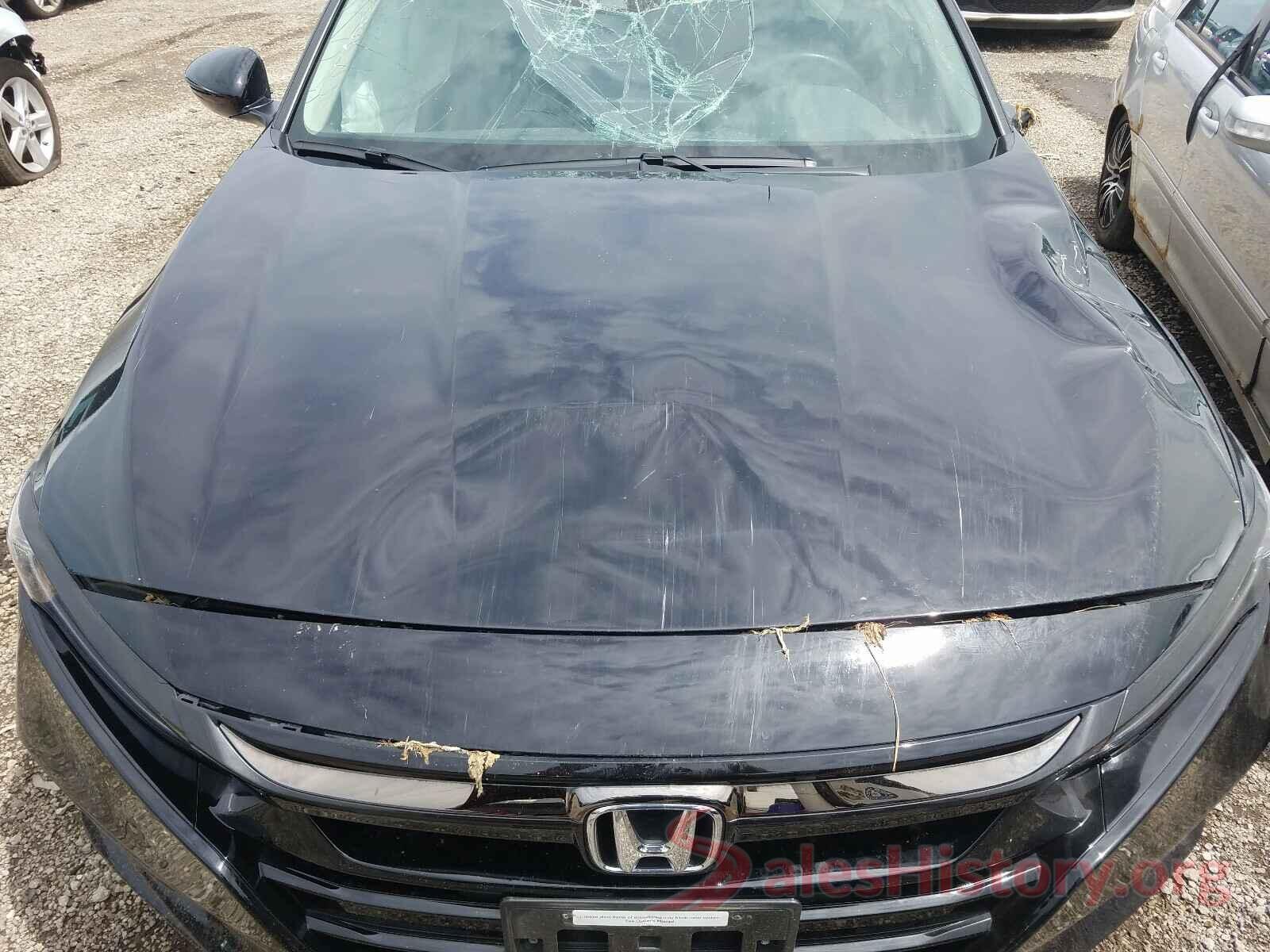 1HGCV2F98JA040226 2018 HONDA ACCORD