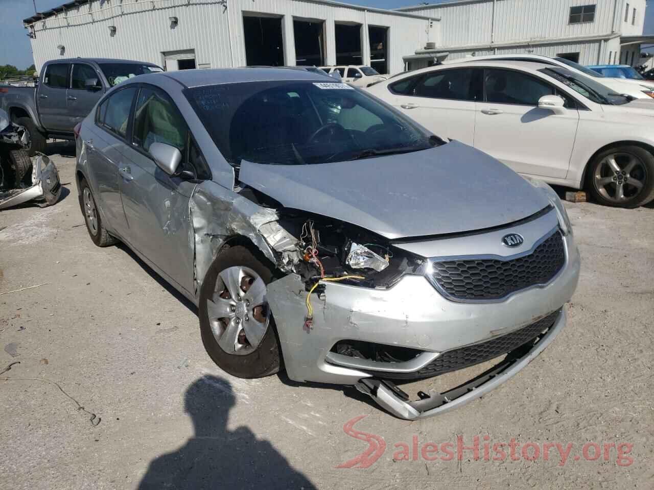 KNAFX4A6XG5519390 2016 KIA FORTE