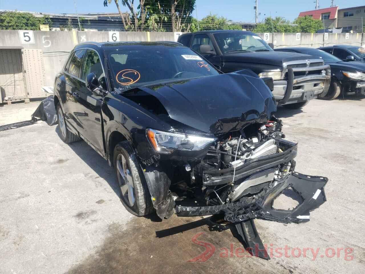 WA1AECF37L1025639 2020 AUDI Q3