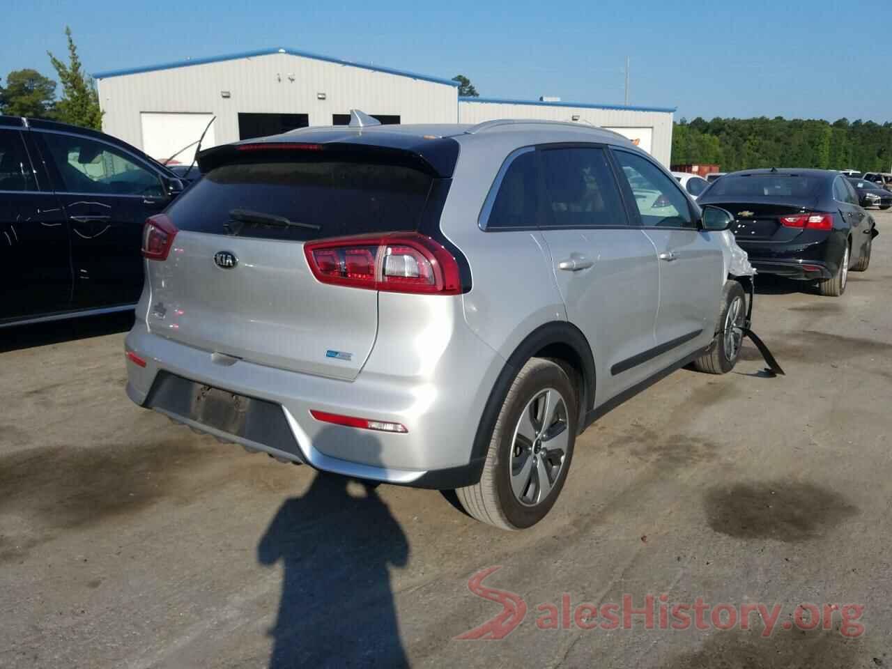 KNDCB3LC3J5110303 2018 KIA NIRO