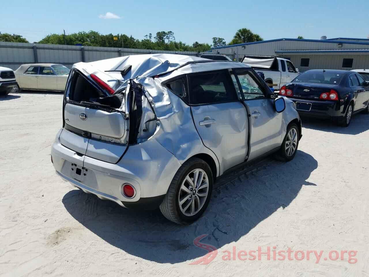 KNDJP3A57J7593571 2018 KIA SOUL