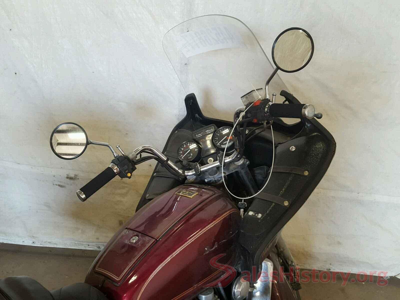 1HFSC0204CA224020 1982 HONDA GL CYCLE