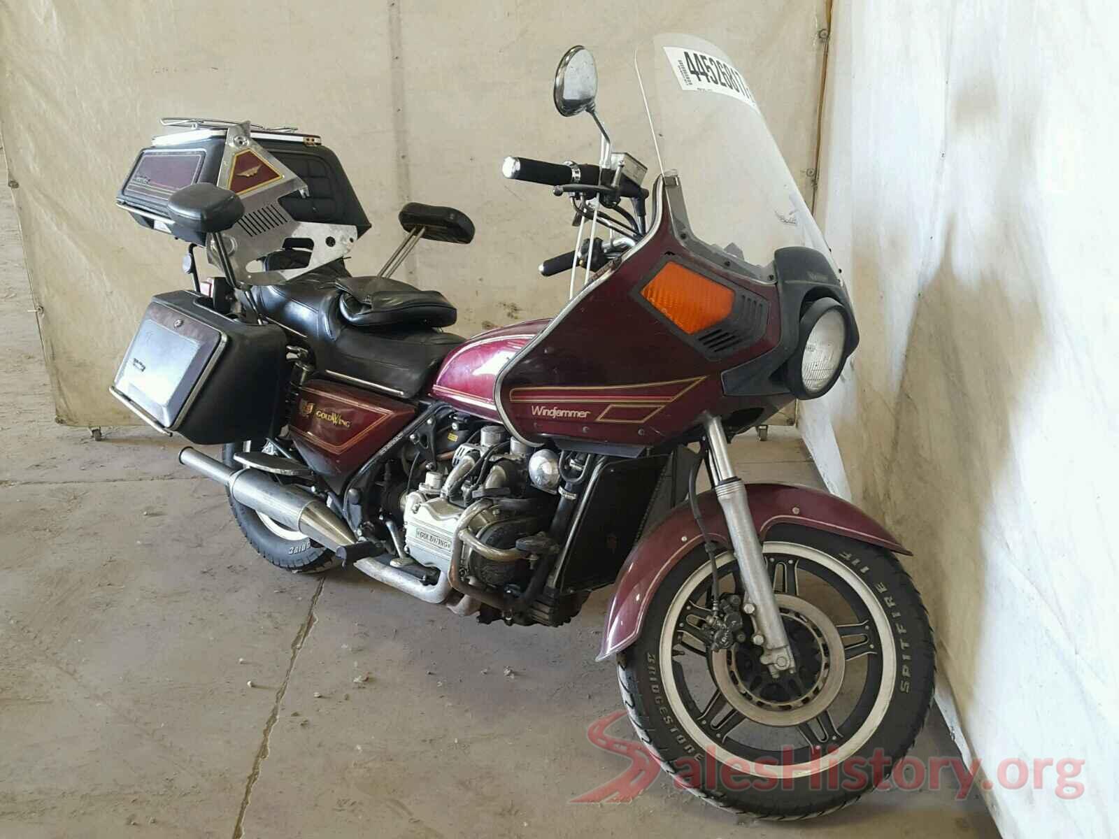 1HFSC0204CA224020 1982 HONDA GL CYCLE