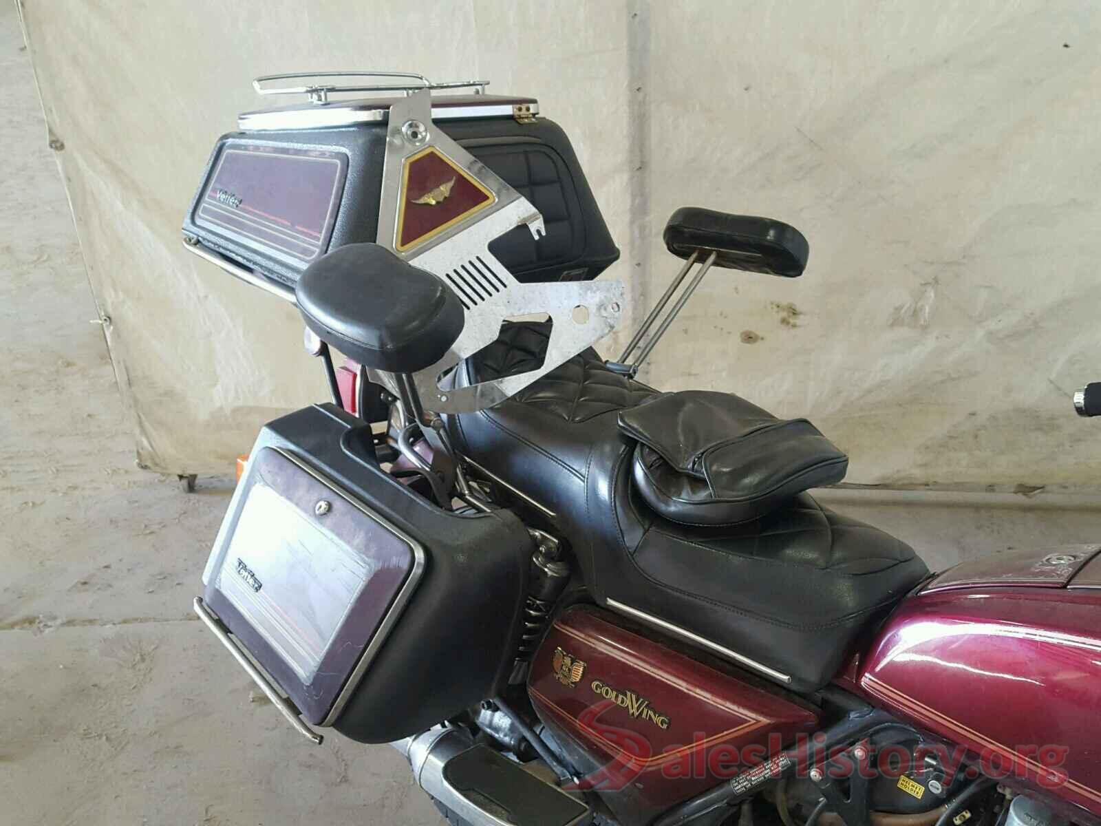 1HFSC0204CA224020 1982 HONDA GL CYCLE