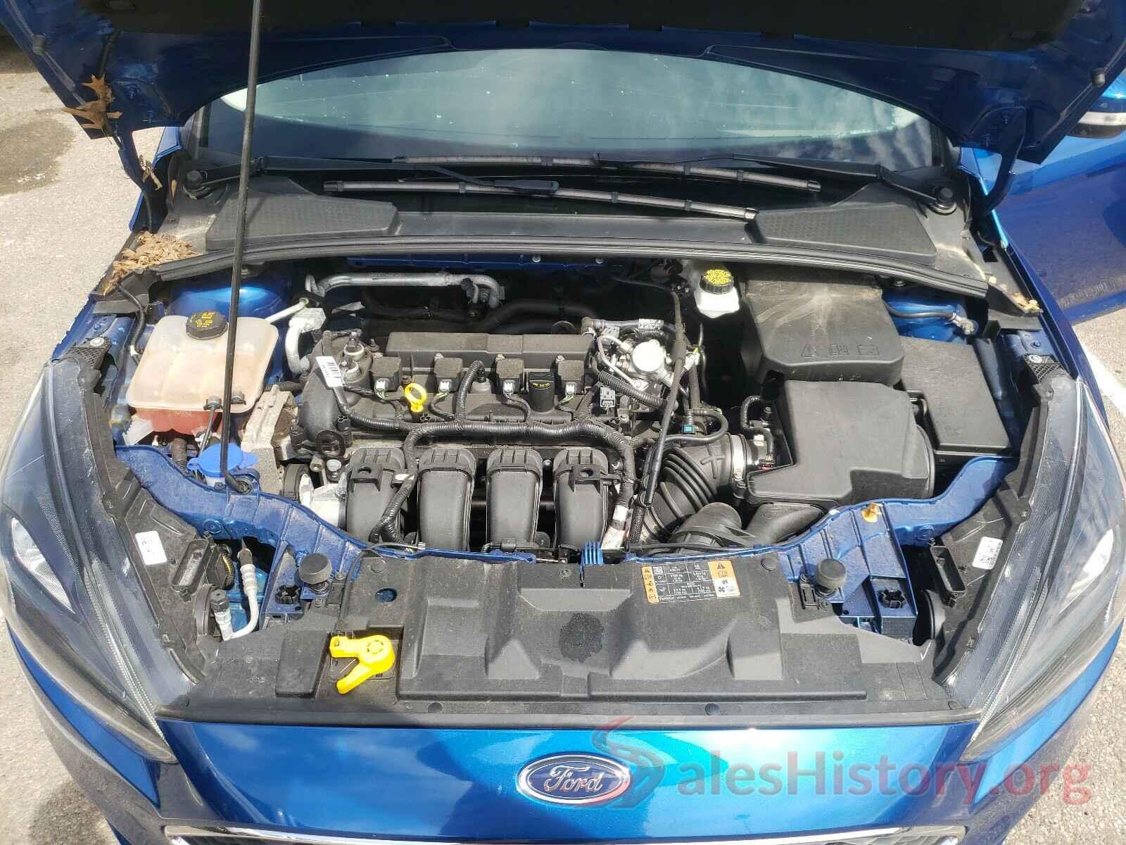 1FADP3H24JL258323 2018 FORD FOCUS