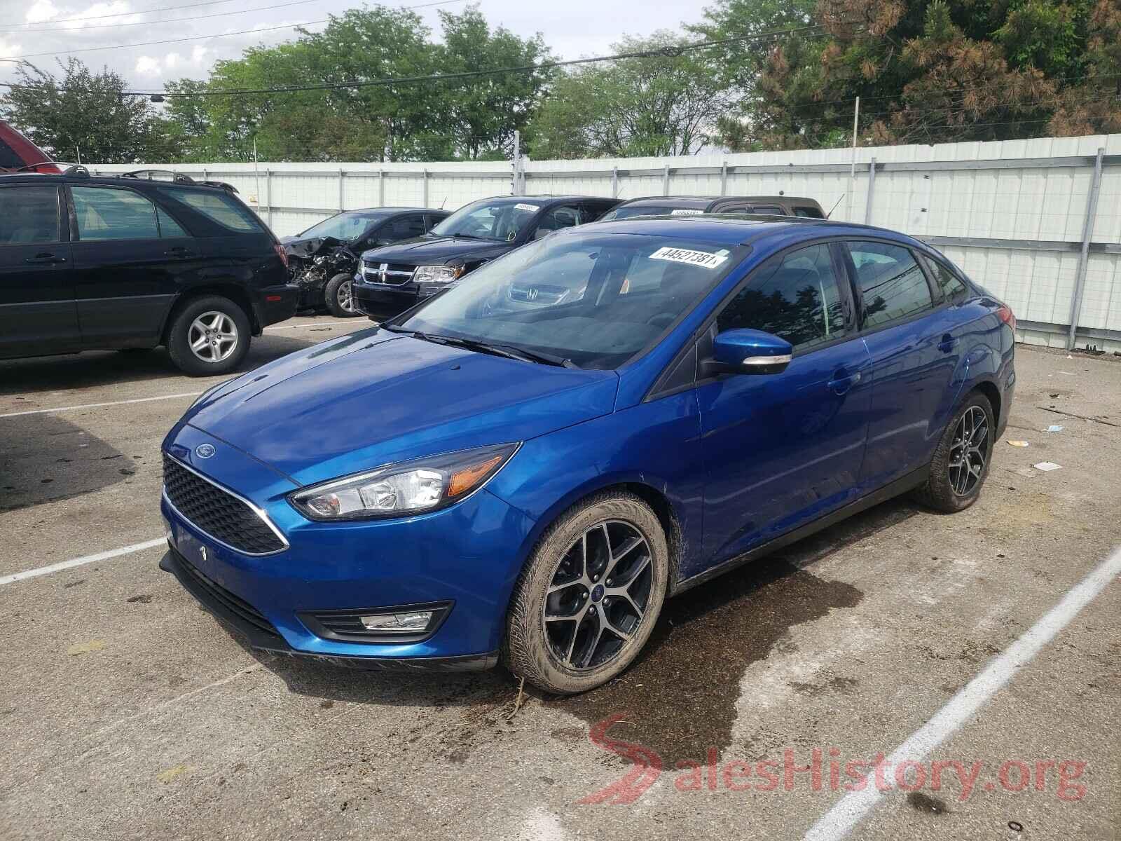 1FADP3H24JL258323 2018 FORD FOCUS