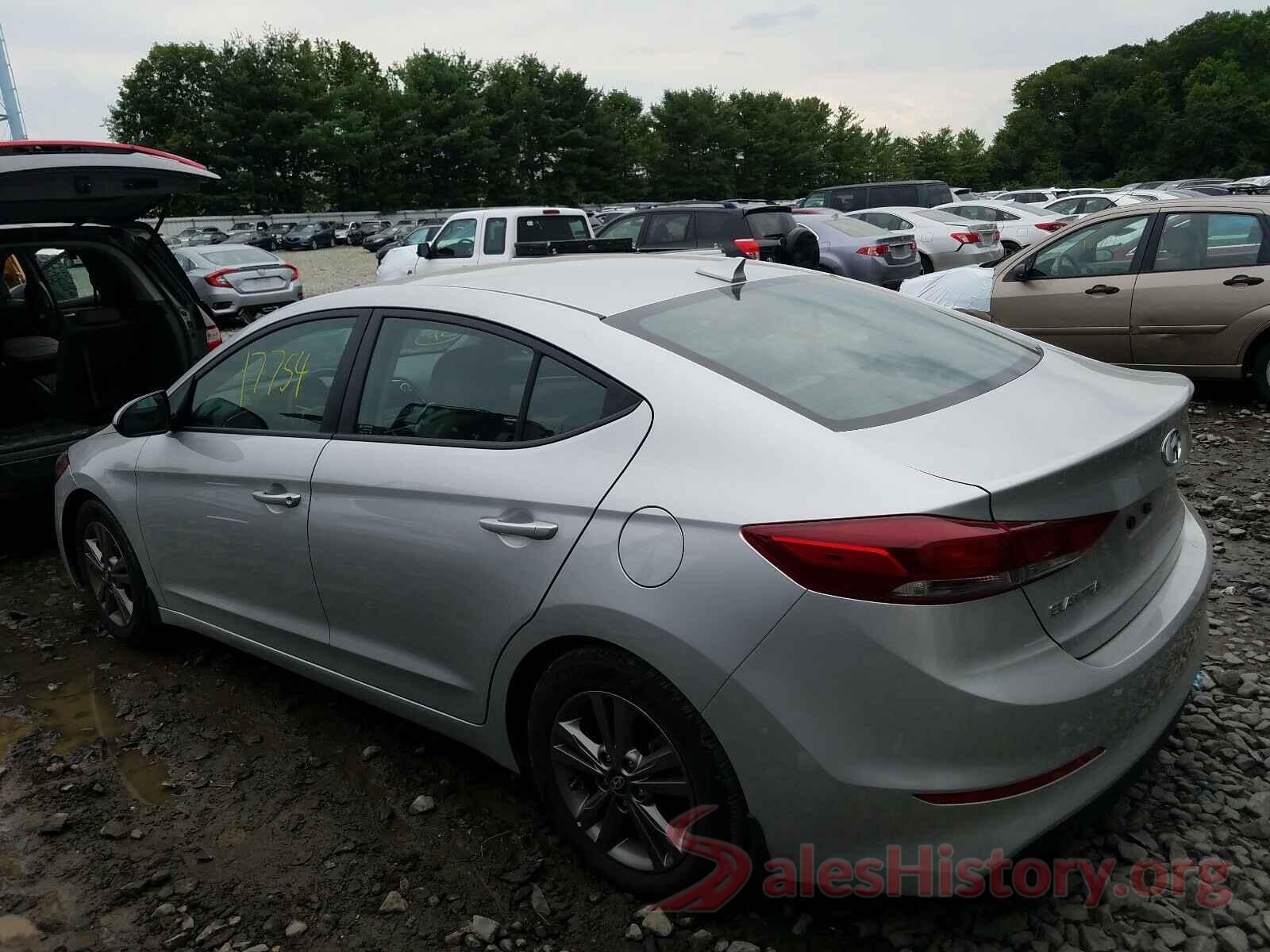 5NPD84LF5JH344977 2018 HYUNDAI ELANTRA