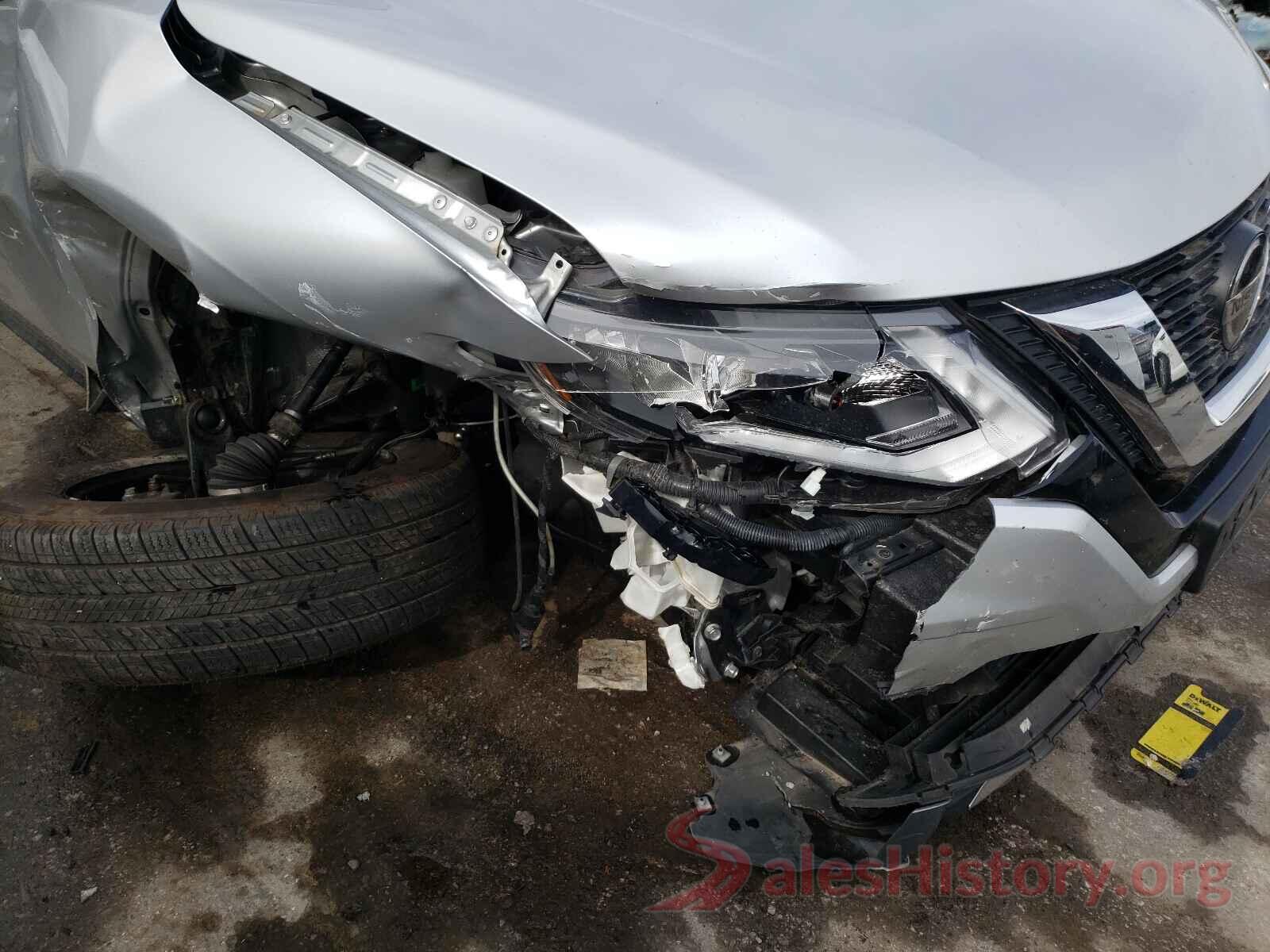 KNMAT2MT3JP522397 2018 NISSAN ROGUE