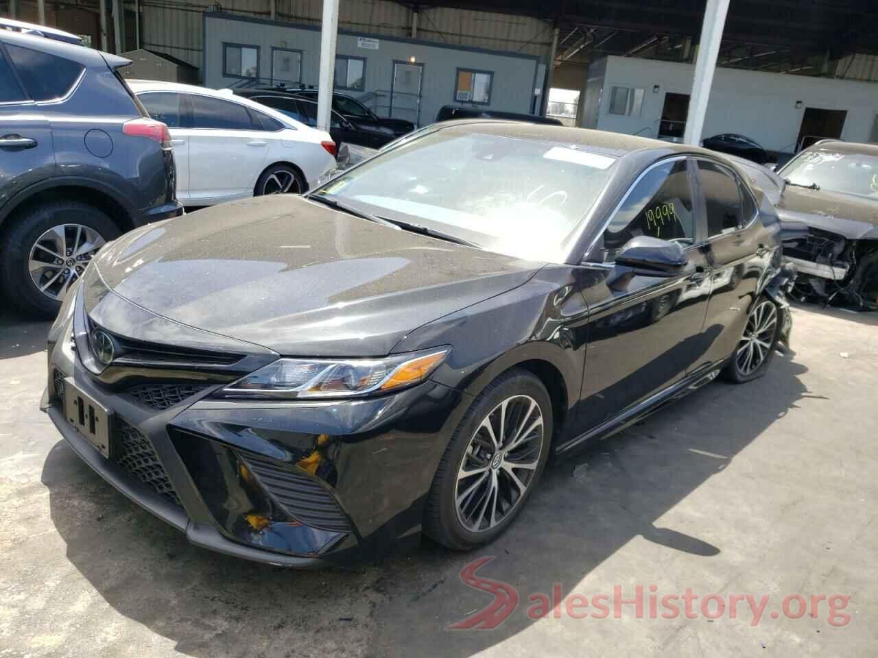 4T1B11HKXKU776757 2019 TOYOTA CAMRY