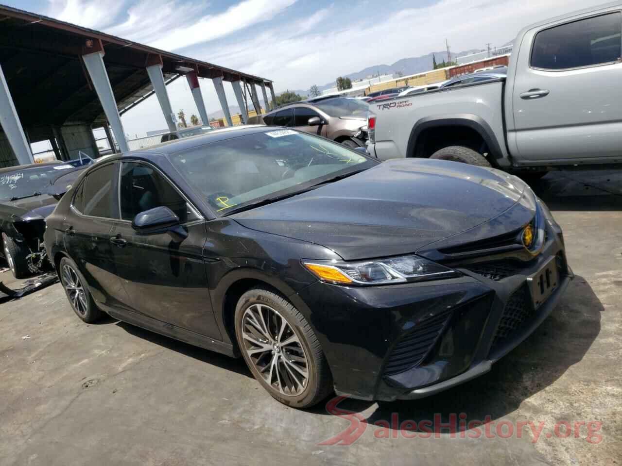 4T1B11HKXKU776757 2019 TOYOTA CAMRY