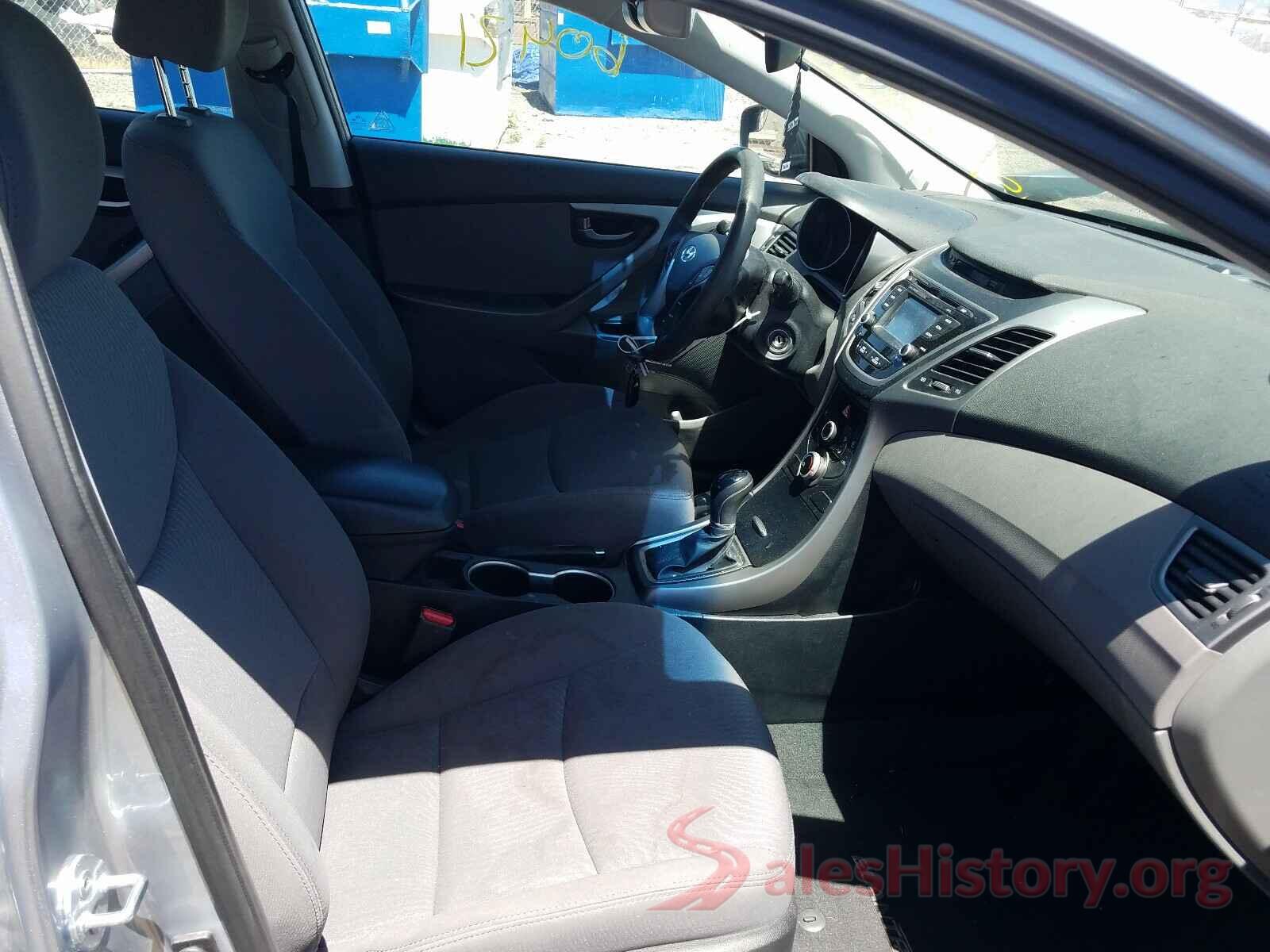 5NPDH4AE8GH707811 2016 HYUNDAI ELANTRA