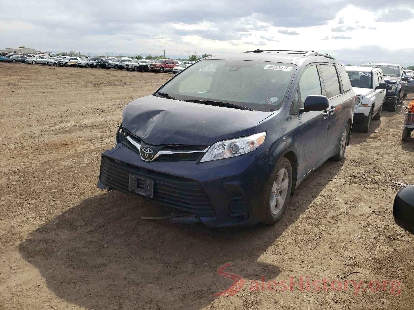 5TDKZ3DCXKS993818 2019 TOYOTA SIENNA