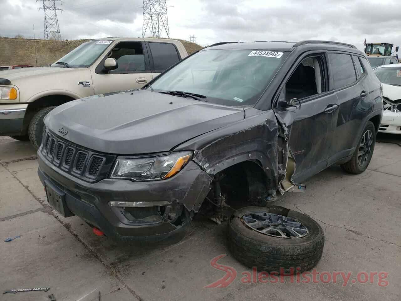 3C4NJDDB1KT627396 2019 JEEP COMPASS