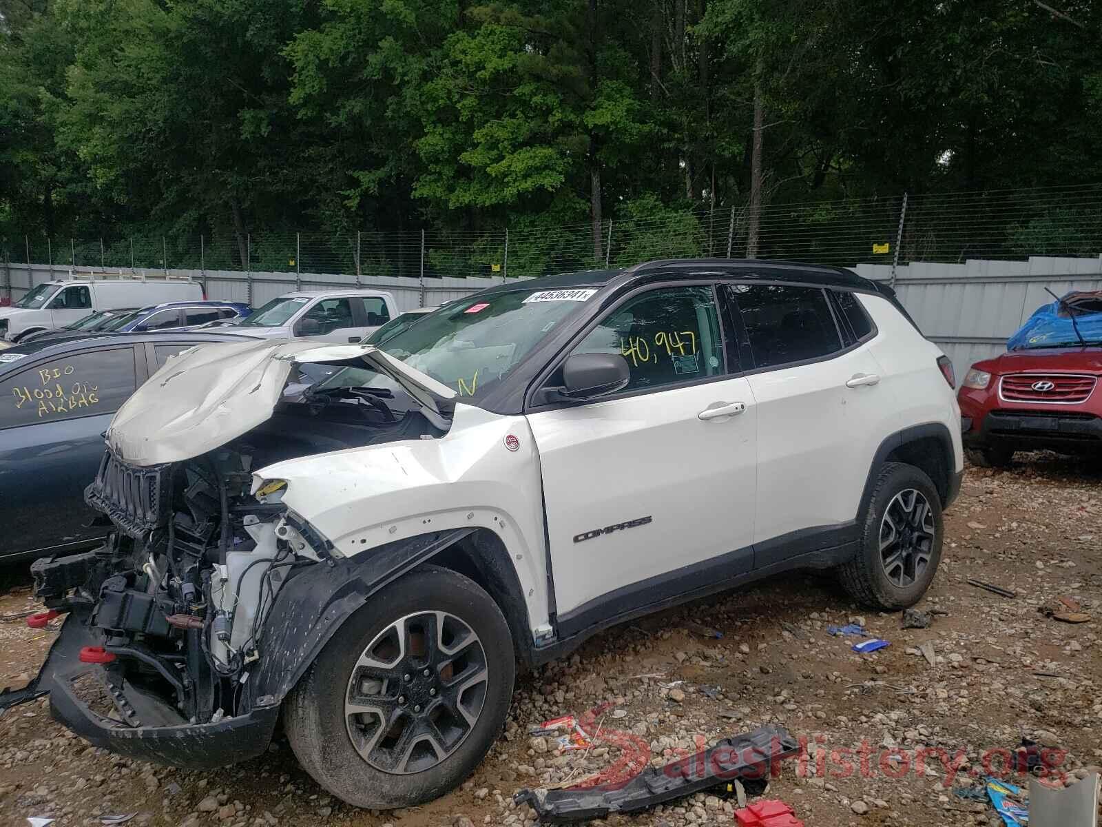 3C4NJDDB9KT785548 2019 JEEP COMPASS