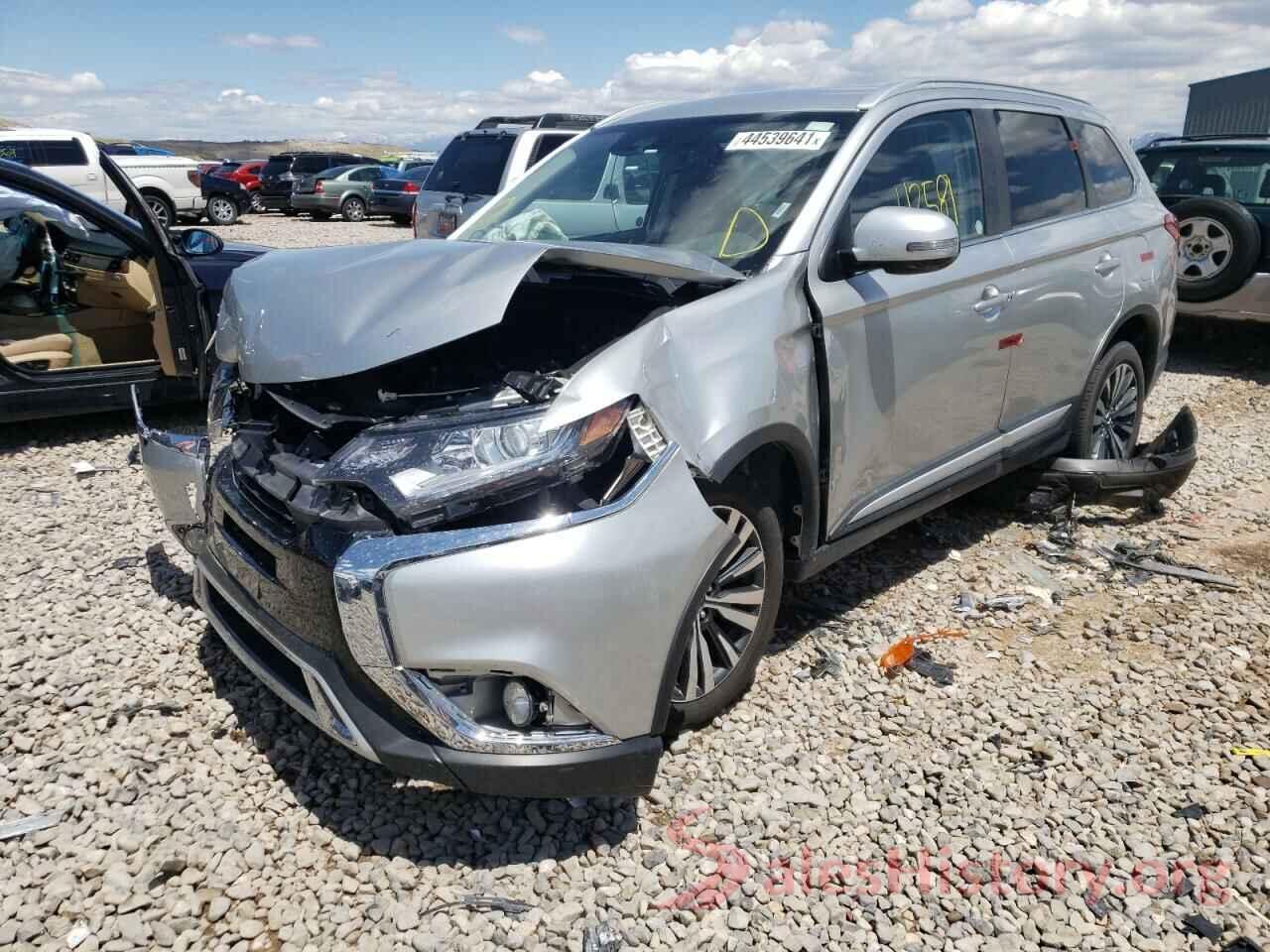 JA4AD3A30LZ025204 2020 MITSUBISHI OUTLANDER