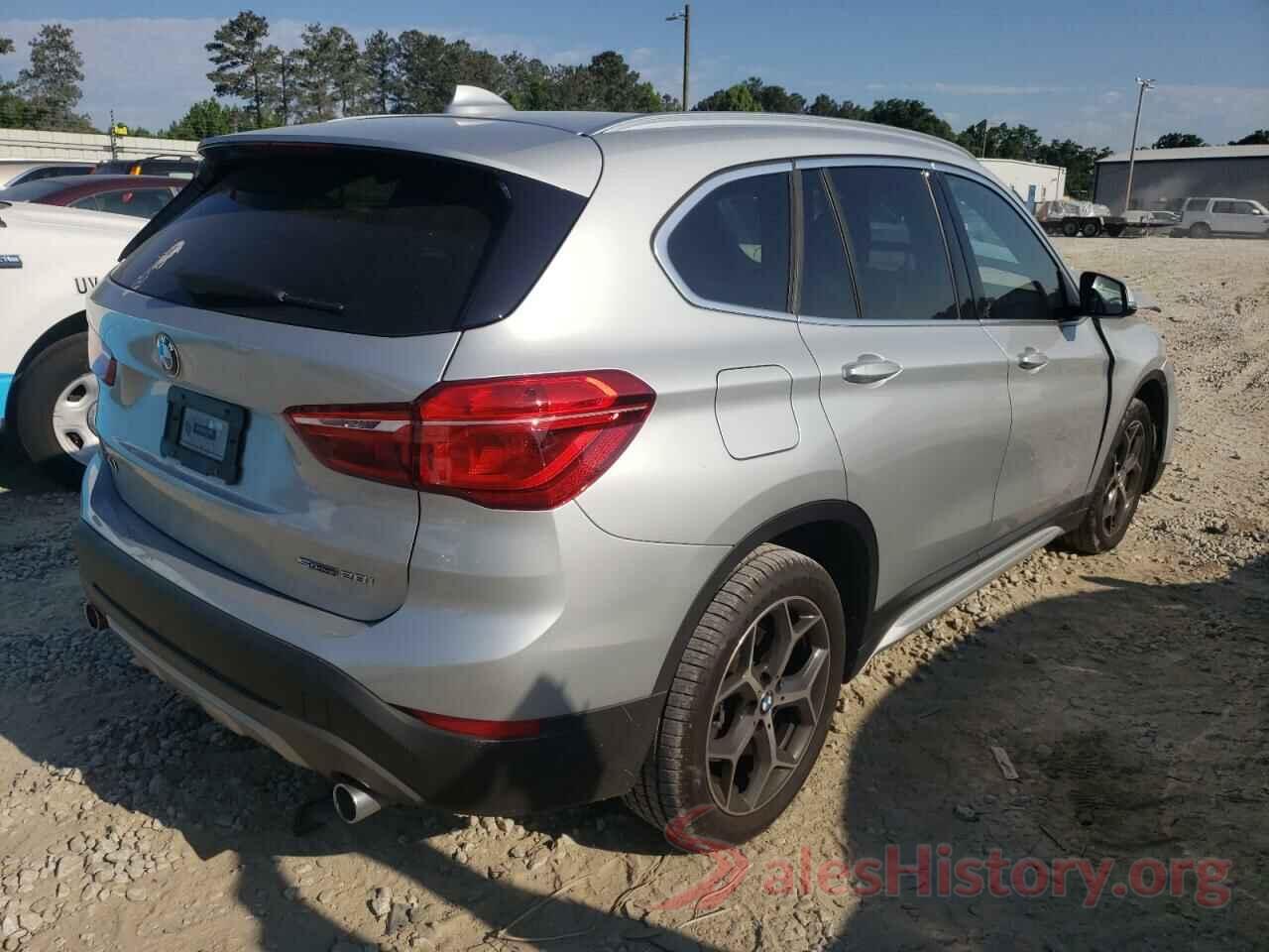 WBXHU7C36J3F04564 2018 BMW X1