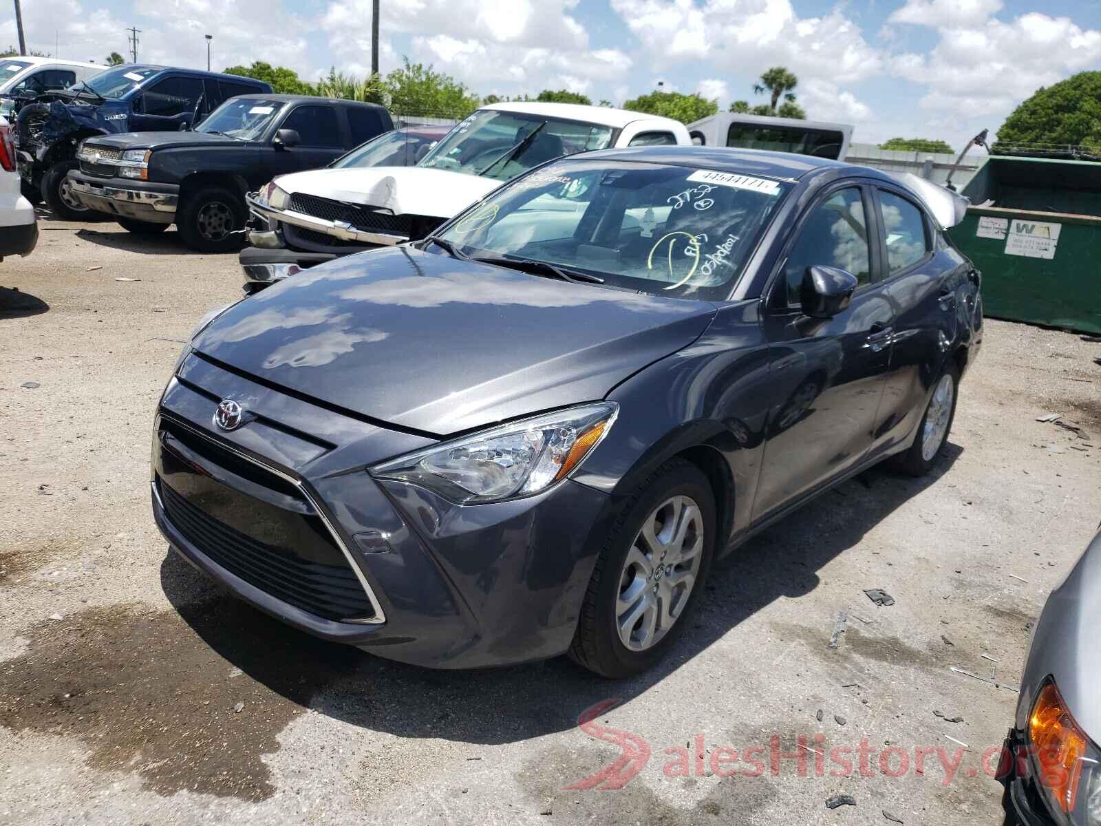 3MYDLBYV4JY332732 2018 TOYOTA YARIS