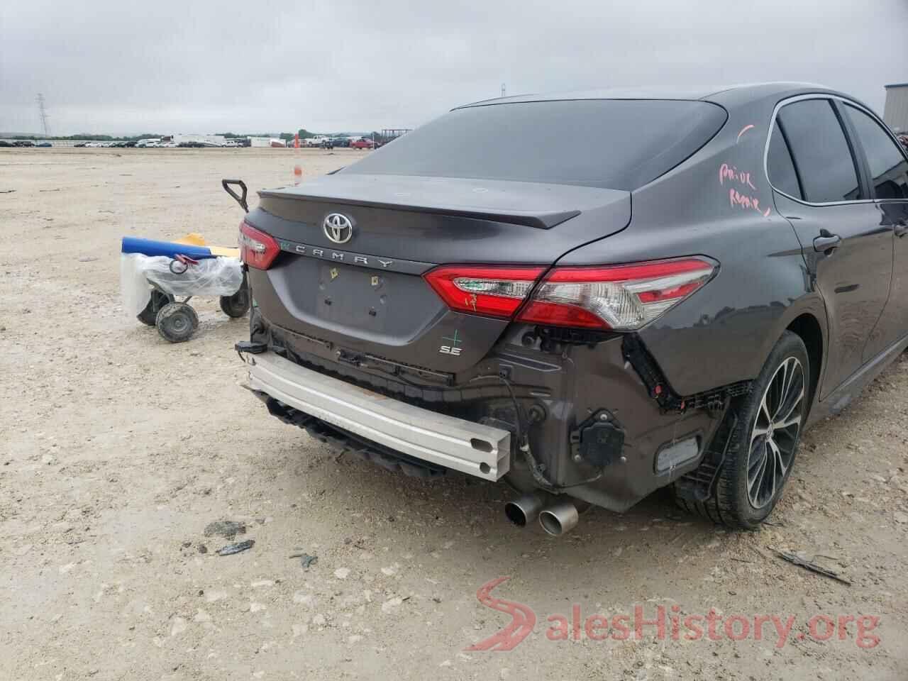 4T1B11HKXJU086649 2018 TOYOTA CAMRY